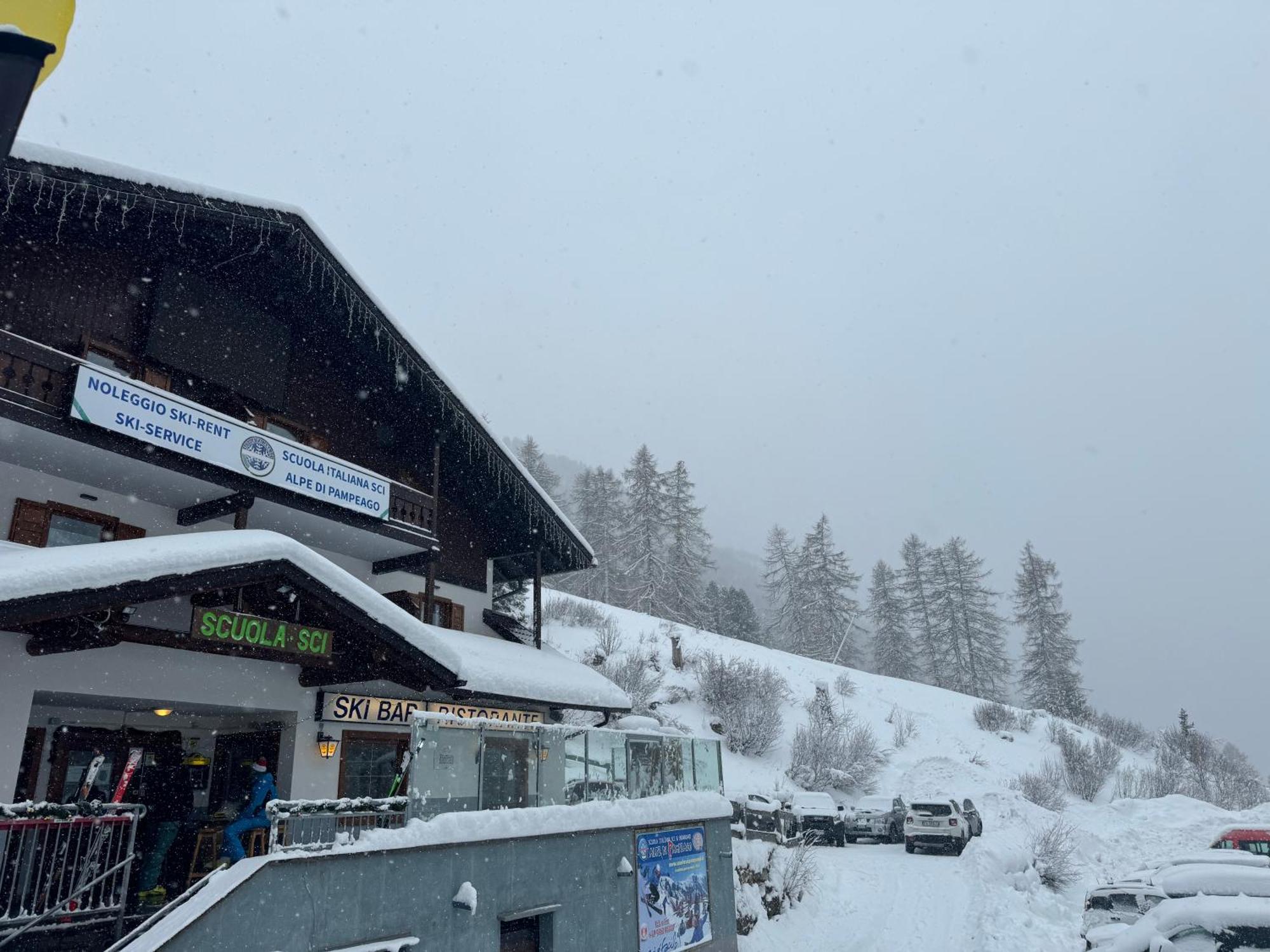 Ski Lodge Pampeago Tesero Exterior photo