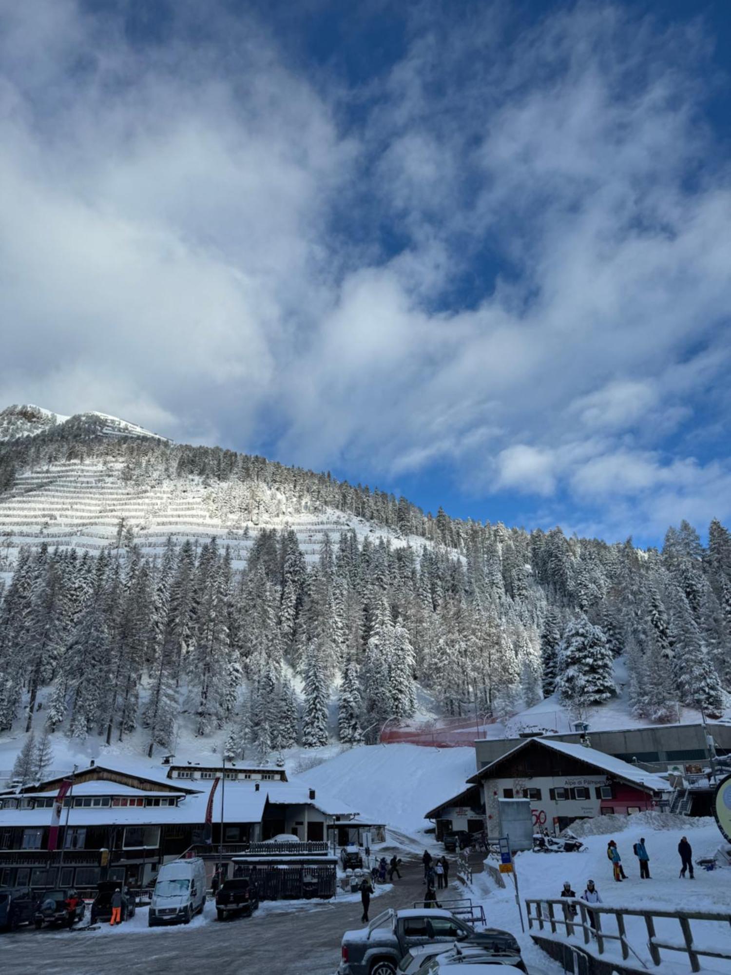 Ski Lodge Pampeago Tesero Exterior photo